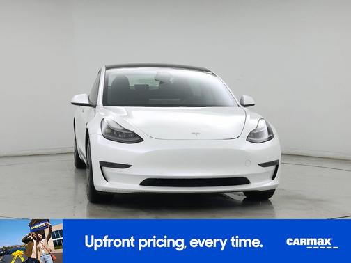 White 2022 Tesla Model 3