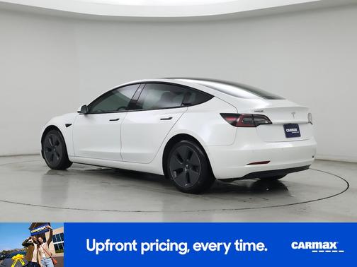 White 2022 Tesla Model 3