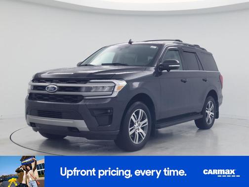Gray 2024 Ford Expedition XLT