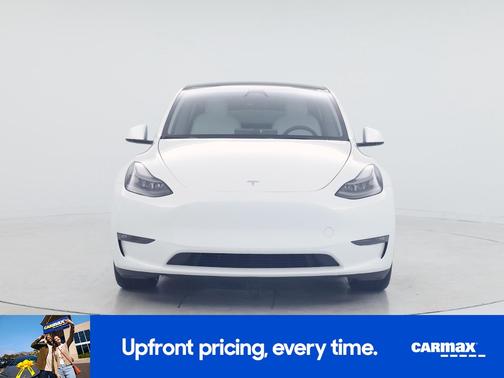 White 2023 Tesla Model Y Performance