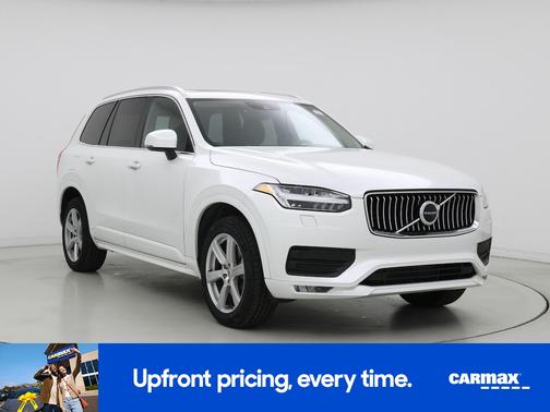2022 Volvo XC90 T5 Momentum