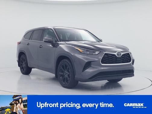 Gray 2022 Toyota Highlander L