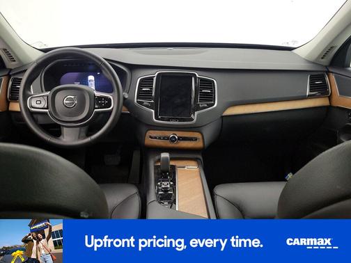 2024 Volvo XC90 B6 Plus Bright Theme