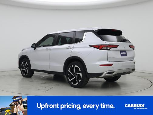 Gray 2023 Mitsubishi Outlander SE