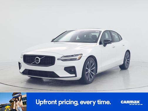 White 2022 Volvo S60 B5 Inscription