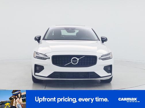 White 2022 Volvo S60 B5 Inscription