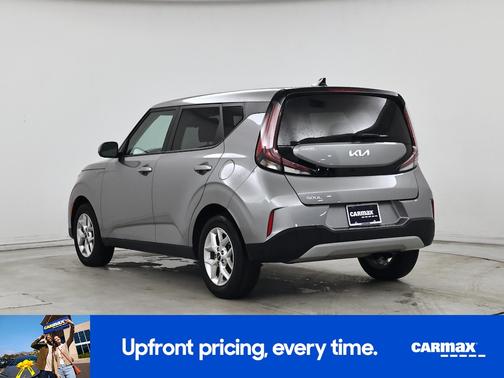Gray 2025 Kia Soul LX