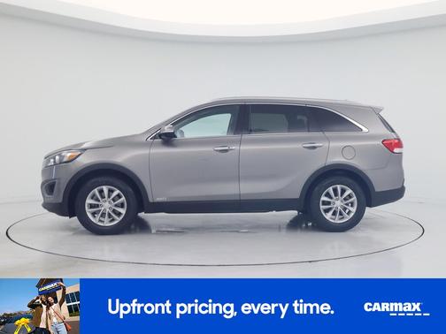 Gray 2017 Kia Sorento LX