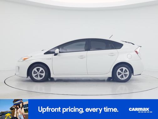 White 2015 Toyota Prius Two