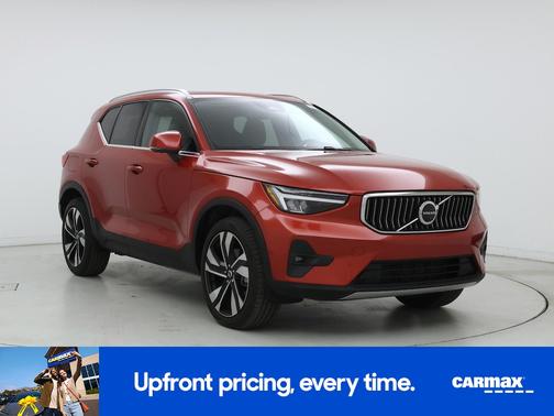 2023 Volvo XC40 B5 Plus Bright Theme