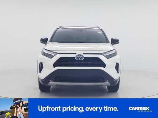 White 2022 Toyota RAV4 Hybrid XSE