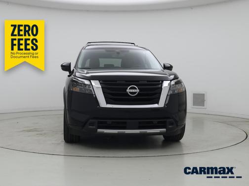 Black 2025 Nissan Pathfinder Platinum
