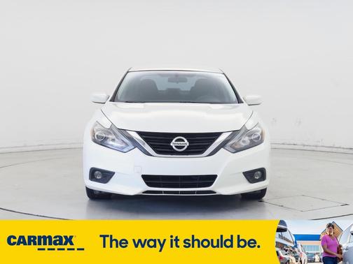 2016 Nissan Altima SR