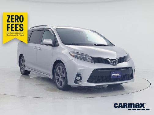 Silver 2020 Toyota Sienna SE