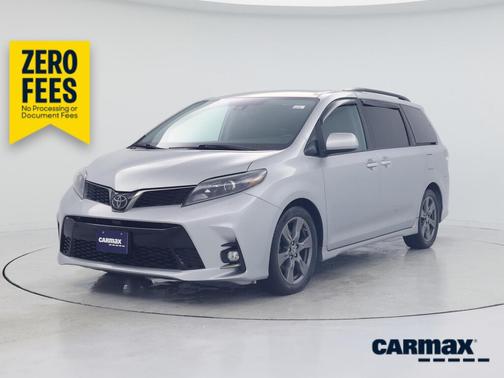Silver 2020 Toyota Sienna SE