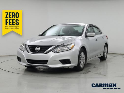 Silver 2016 Nissan Altima S