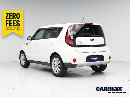 White 2019 Kia Soul +