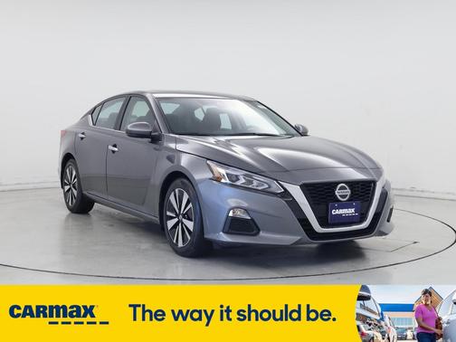2022 Nissan Altima SV