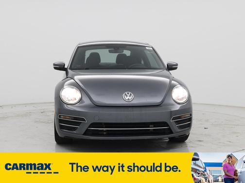 2017 Volkswagen Beetle SE