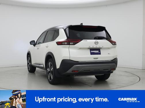 White 2023 Nissan Rogue SL