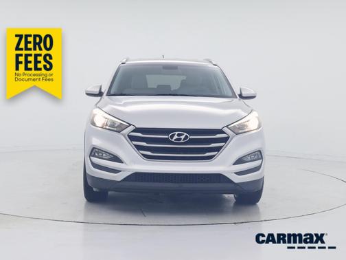 Silver 2017 Hyundai TUCSON SE
