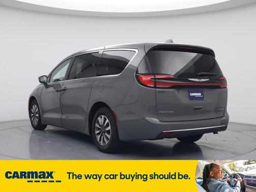 2022 Chrysler Pacifica Hybrid Touring L
