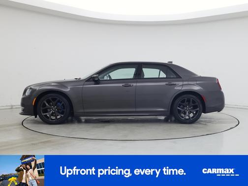 2023 Chrysler 300 Touring L