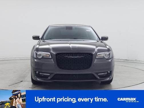 2023 Chrysler 300 Touring L