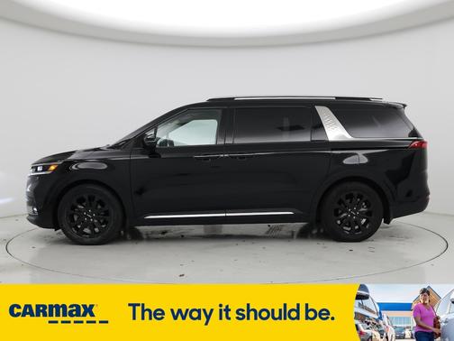 2024 Kia Carnival SX