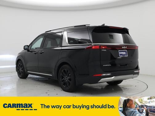2024 Kia Carnival SX