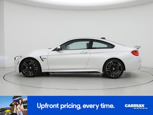 White 2016 BMW M4