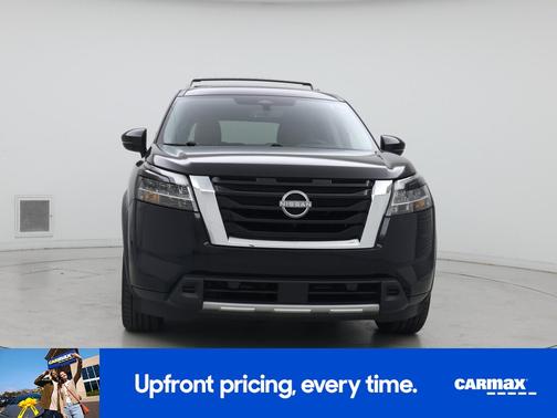 Black 2023 Nissan Pathfinder Platinum