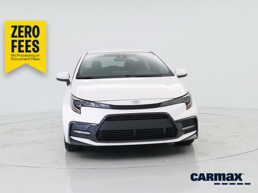 White 2022 Toyota Corolla SE