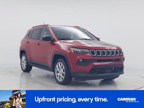 Red 2023 Jeep Compass Latitude Lux