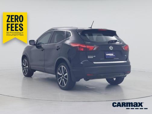 Black 2017 Nissan Rogue Sport SL