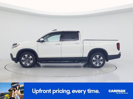 White 2019 Honda Ridgeline RTL-E