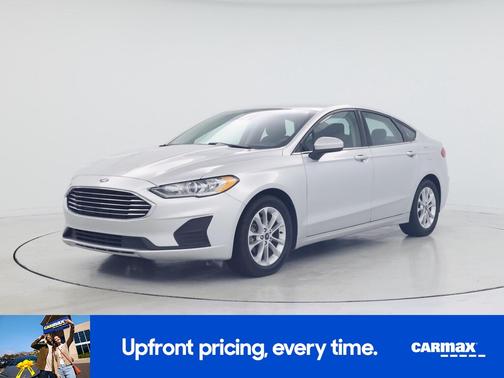 Silver 2019 Ford Fusion SE