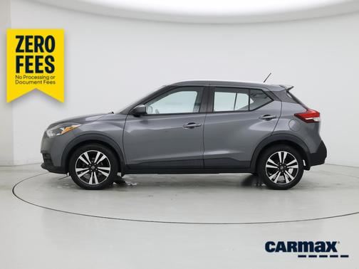 Gray 2019 Nissan Kicks SV