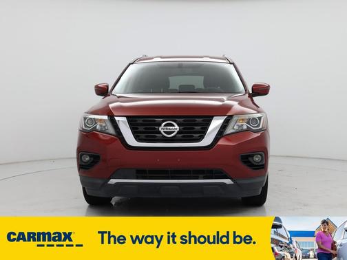 2017 Nissan Pathfinder SV