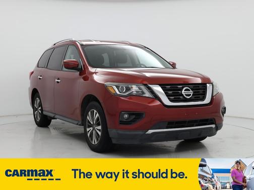2017 Nissan Pathfinder SV