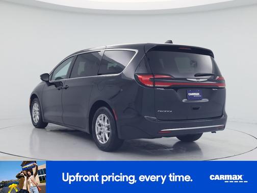 Black 2023 Chrysler Pacifica Touring L