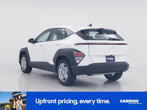 2025 Hyundai KONA SE