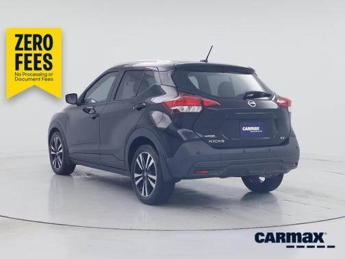 Black 2020 Nissan Kicks SV