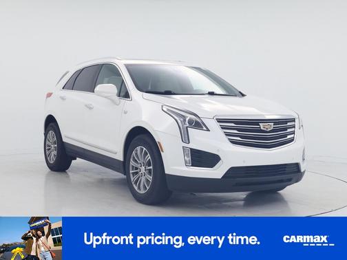 White 2019 Cadillac XT5 Luxury