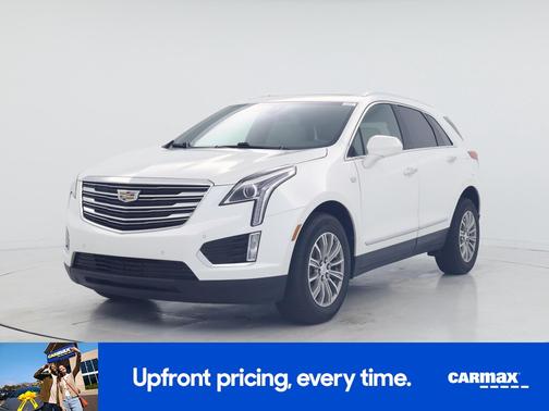 White 2019 Cadillac XT5 Luxury