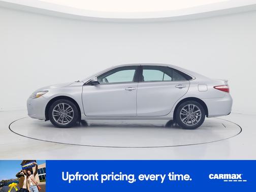 Silver 2017 Toyota Camry SE