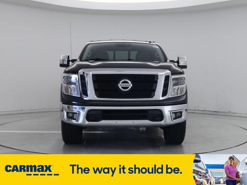 2017 Nissan Titan SL