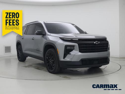 Gray 2024 Chevrolet Traverse LT