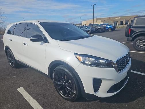 Snow White Pearl 2020 Kia Sorento S