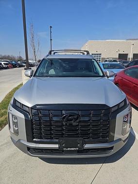 Silver 2023 Hyundai PALISADE SEL SUV
